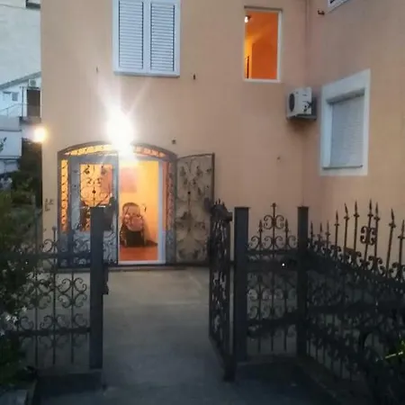 Apartment Suncani 1-vila Amfora Budva